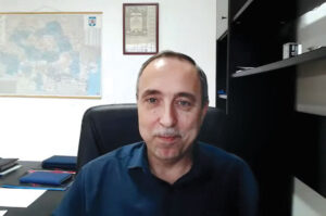 ZF Deschiderea de astăzi la Bursă. Despre recordurile atinse de indicele BET, dividende şi lichiditate. Marcel Murgoci, Estinvest: Unii investitori continuă să îşi păstreze bani pentru eventuale şocuri. Evaluările agenţiilor de rating, principala temere