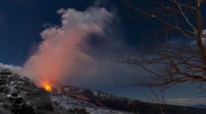 Atenție unde călătoriți. Stare de urgență în Sicilia după erupția vulcanului Etna