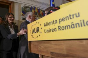 AUR cere demisia lui Dominic Fritz din funcția de primar al Timișoarei, după decizia CCR: „Nu trebuie să aștepte expirarea unui termen legal”