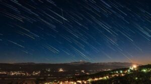 Când se văd Perseidele în 2026: ora maximului, locuri ideale și sfaturi pentru fotografiere