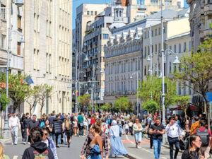 Centrul Bucureştiului, confiscat de malluri: tot retailul stradal premium al Capitalei încape într-un singur centru comercial de mărimea ParkLake