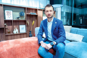 Cum a ajuns la 34 de ani Adrian Moise director data & AI la Salt Bank