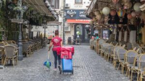 Cum vom arunca gunoiul în București: Regulile se schimbă radical, apar insulele ecologice și 7 fracții de colectare