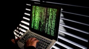 Datele personale ale a 100.000 de polițiști, scurse pe dark web