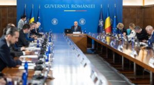 Guvernul demis mai înființează un comitet interministerial. Al șaselea într-un an