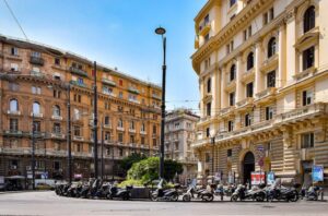 Italia, sub caniculă extremă: temperaturi de 48°C în Napoli și alte recorduri istorice