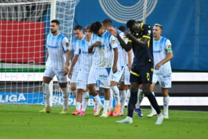 KuPS  Universitatea Craiova 1-1. Momente de panică. Calvin Kabuye s-a prăbușit pe gazon / CFR Cluj 0-1 Tromsø, prima repriză
