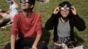 Nu ai văzut eclipsa? Viitoarea va fi totală și mult mai lungă