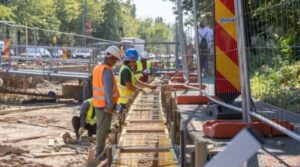 Peste 70 de kilometri de rețele subterane sunt refăcute odată cu liniile de tramvai din Capitală