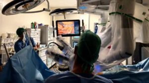 Premieră istorică în Harghita: Primele operații robotice pentru cancerul de prostată, realizate la Miercurea-Ciuc