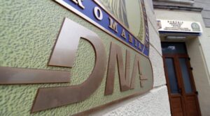 Primarul din Zănești, trimis în judecată pentru mită și abuz în serviciu