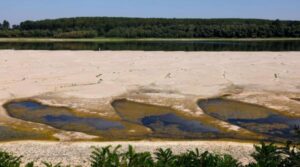 Primul mare oraș din România rămâne fără apă 24 de ore din cauza secetei. Facturile la energie pot crește cu 30%