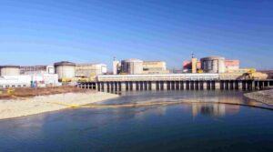 Secetă istorică pe Dunăre: Cât timp mai poate rămâne în funcțiune Centrala Nucleară Cernavodă