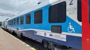 Tren Regio cuprins de flăcări într-o gară: Toți călătorii au fost evacuați de urgență