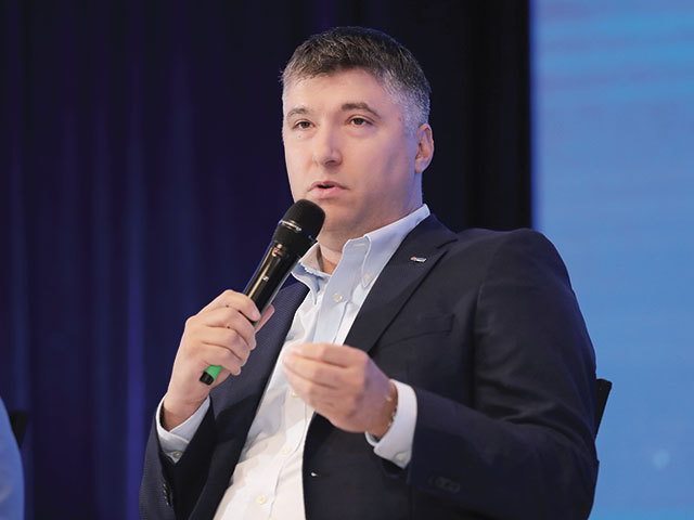 AI fără viziune = costuri fără limită. Specialiştii din IT avertizează că tot mai multe companii au ajuns să arunce cu b