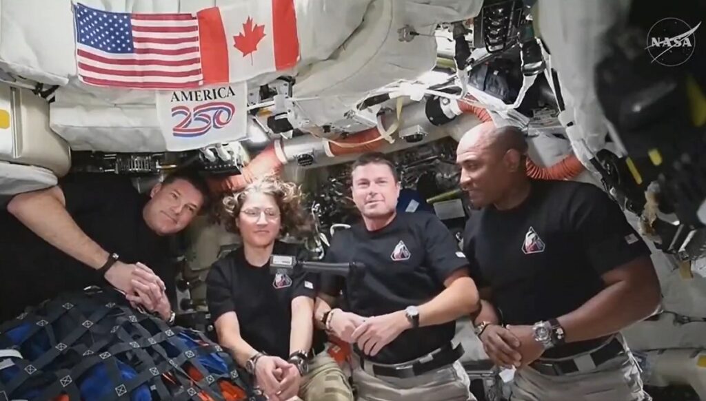 Astronauții Artemis II Victor Glover și Reid Wiseman trec la statutul de emerit în cadrul NASA, după călătoria istorică