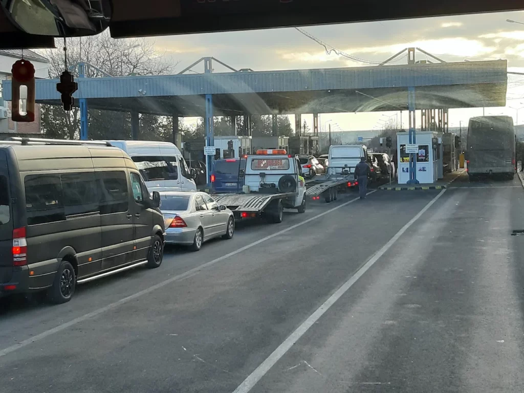 Bărbat cu dublă cetățenie, cu mandat de arestare pentru terorism, prins în Vama Albița
