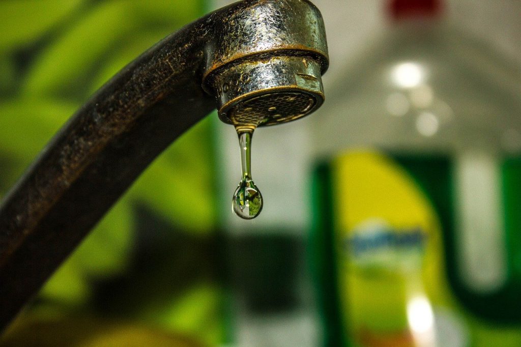 Bucureștenii din sectoarele 4 și 5 vor rămâne în perioada 28 septembrie-9 octombrie fără apă caldă / Termoenergetica efe