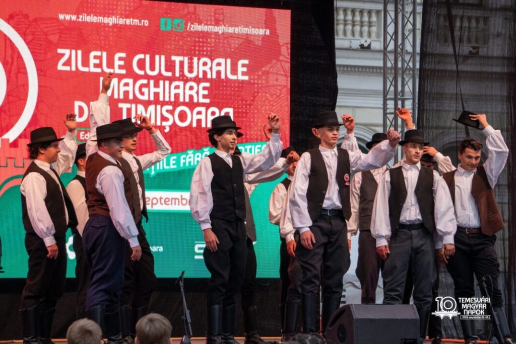 Cea mai numeroasă minoritate din Timiș, în sărbătoare la Timișoara. A început cea de-a XI-a ediție a Zilelor Culturale M