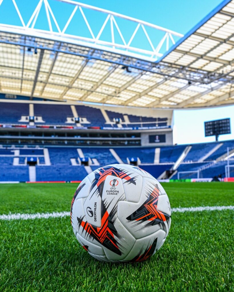 Clubul de fotbal Manchester City, găsit vinovat de 115 încălcări ale reglementărilor financiare din Premier League