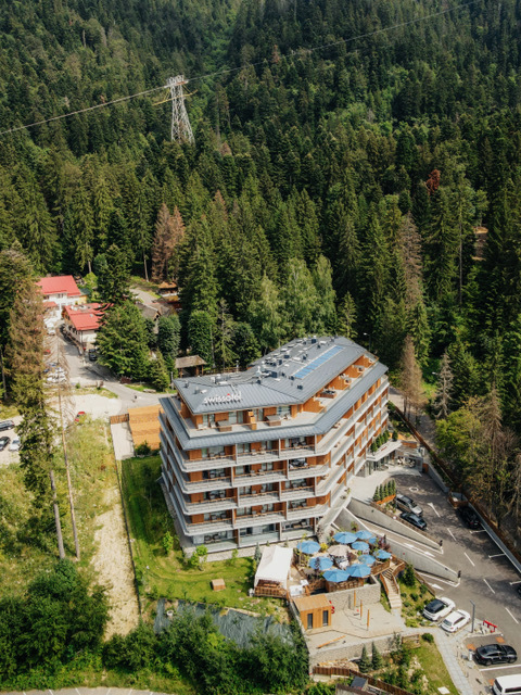 Cum pot atrage staţiunile de la munte din România mai mulţi turişti: hotelurile pot deveni „retreaturi” pentru managemen
