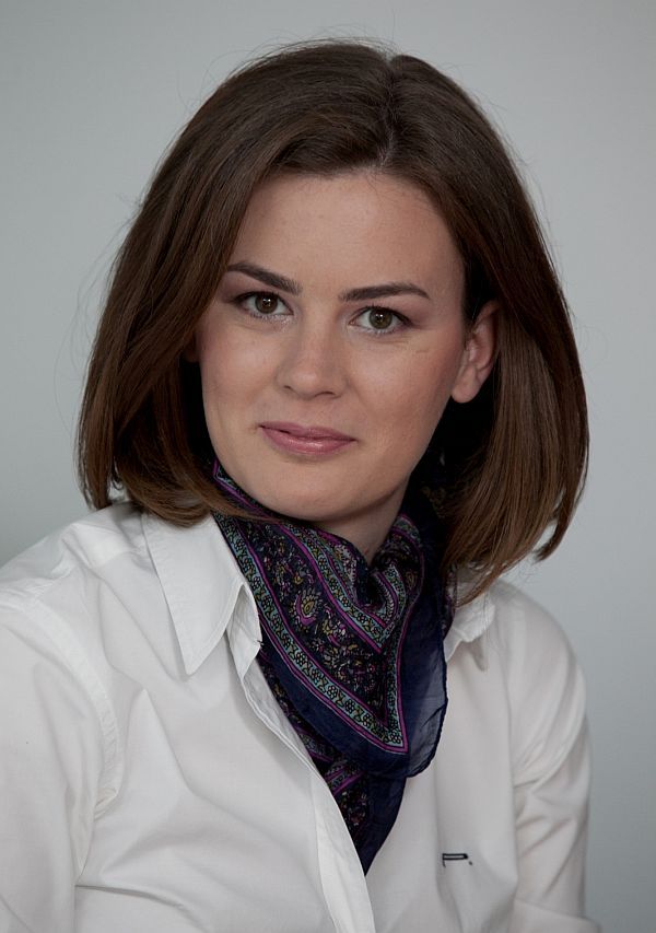 Deşi avem în continuare unul dintre cele mai ieftine costuri cu forţa de muncă din Europa, situaţia de pe scena politică