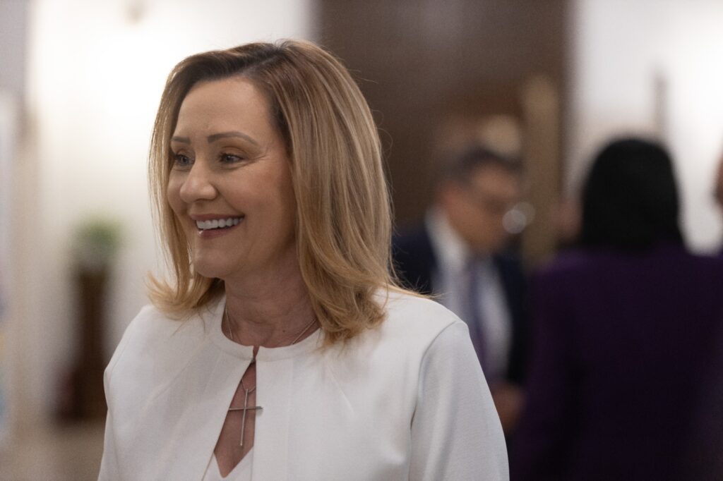 Elena Lasconi: „Dacă nu se anulau, câștigam alegerile. Georgescu era coșul de gunoi al istoriei”