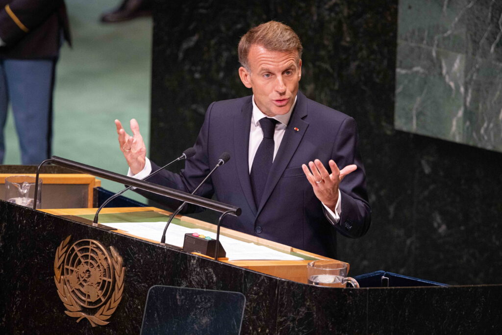 Emmanuel Macron neagă faptul că CIA ar fi informat Franța despre o posibilă operațiune cu drone rusești