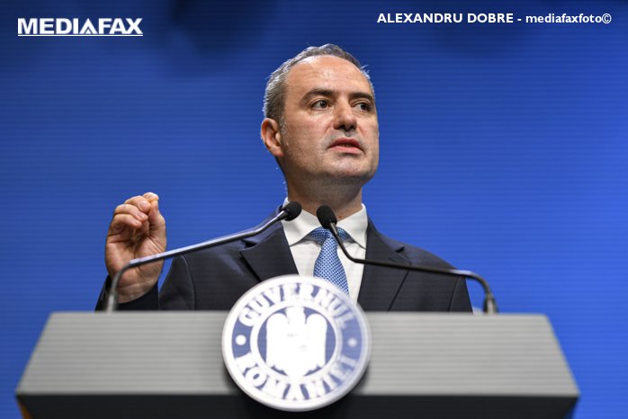 Execuţia bugetară la 8 luni: deficitul scade cu aproape 27 miliarde de lei faţă de 2025 şi coboară la 2,89% din PIB. Ale