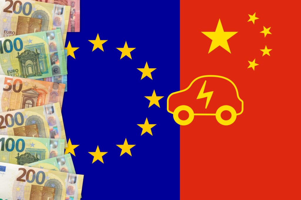 Financial Times: Uniunea Europeană cere Marii Britanii să majoreze taxele vamale impuse maşinilor din China pentru a evi
