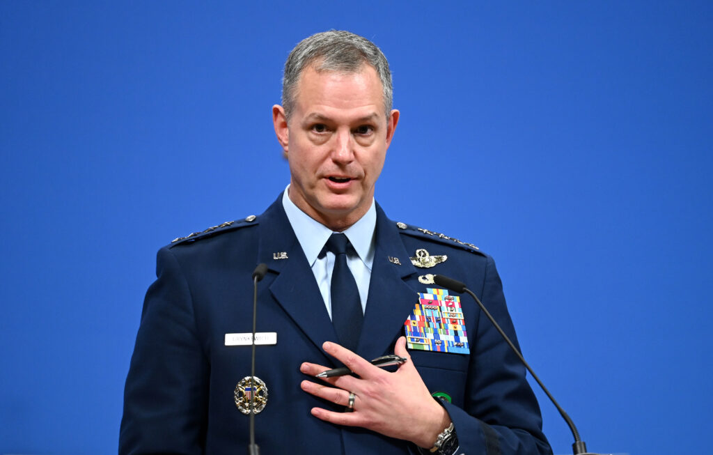 Generalul NATO Alexus Grynkewich, avertisment pentru Putin privind un atac asupra Alianței: „Mai bine să nu încerce sub