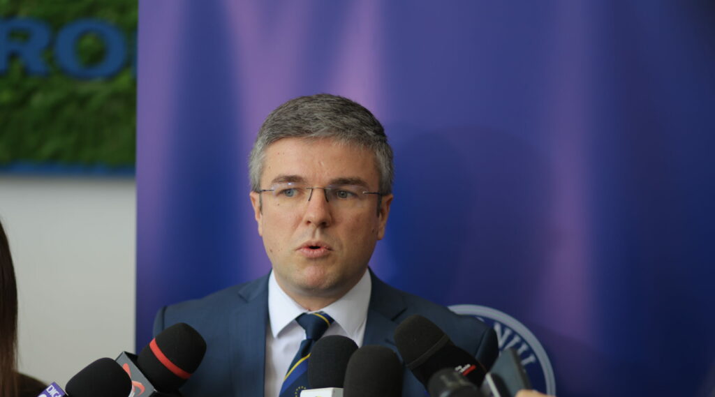 Ministerul Economiei se reorganizează. Irineu Darău: Un minister nu devine mai eficient doar pentru că îi tai niște post