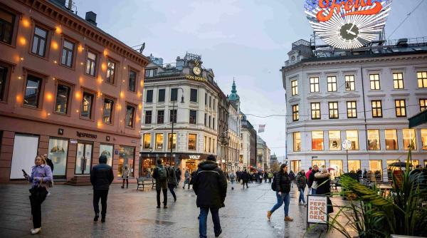 Norvegia deschide ușa pentru români: Salarii mari, sporuri, cazare și bilet de avion