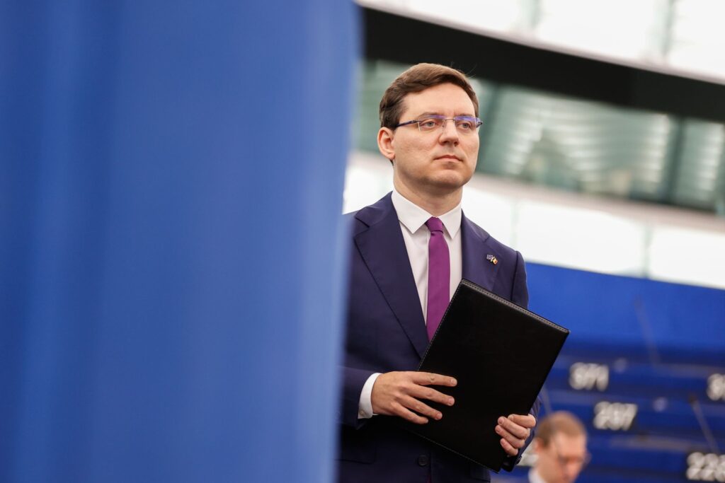 Întrebarea la care programul lui Mureșan nu răspunde. Negrescu: Lipsește tocmai răspunsul care ar trebui să dea sens