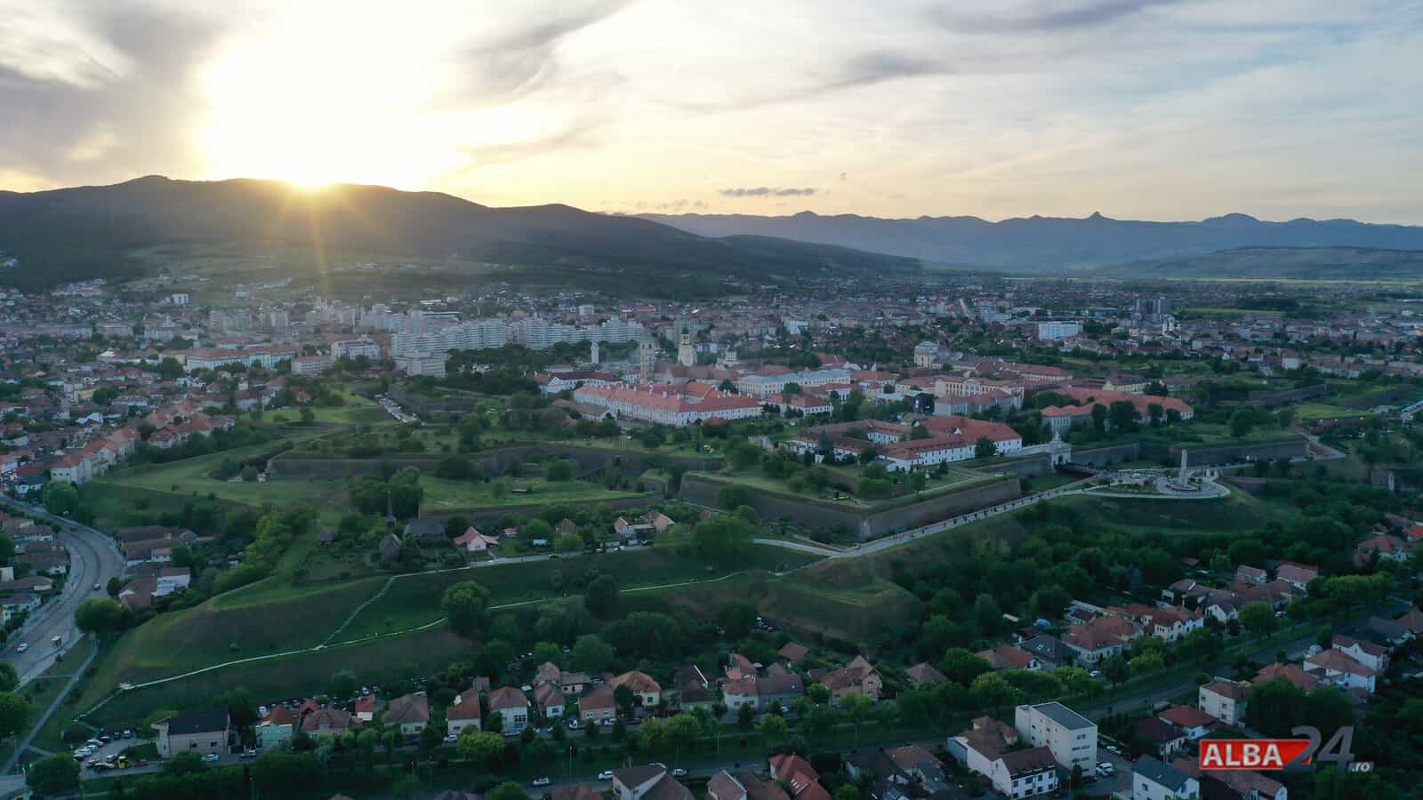 Oferta de obligațiuni a municipiului Alba Iulia, suprasubscrisă: ordine de peste 77 milioane de euro la o emisiune de 30