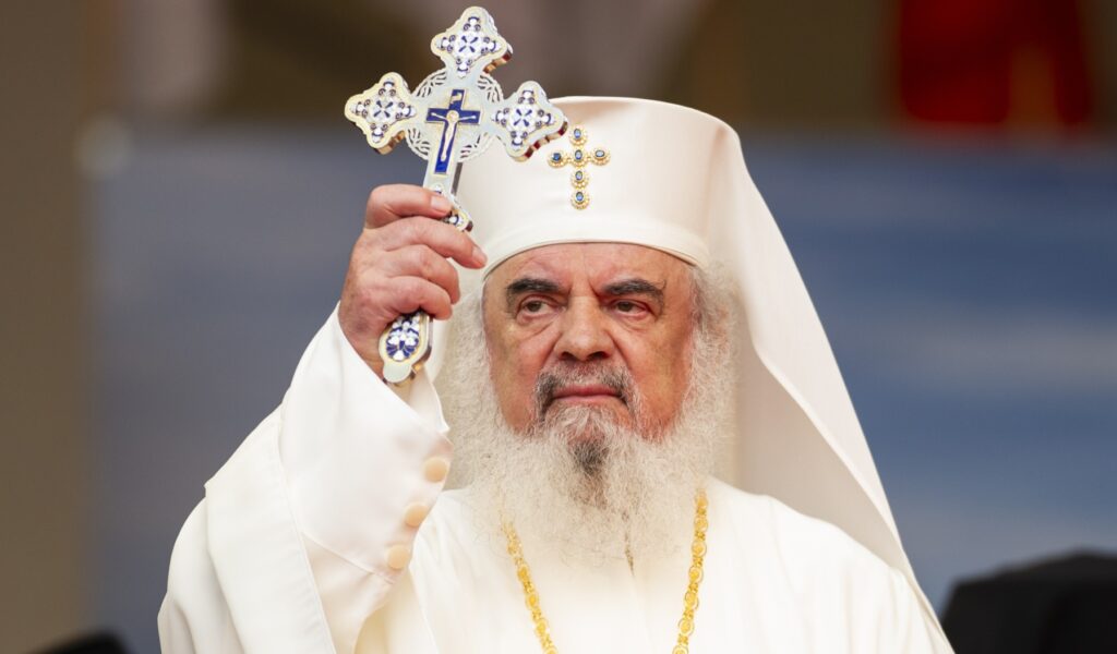 Patriarhul Daniel, mesaj la început de an universitar: Tinerii mare binecuvântare a lui Dumnezeu pentru familie, Biseri