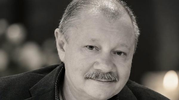Pierdere grea pentru mass-media din România: S-a stins din viață analistul și jurnalistul George Scarlat