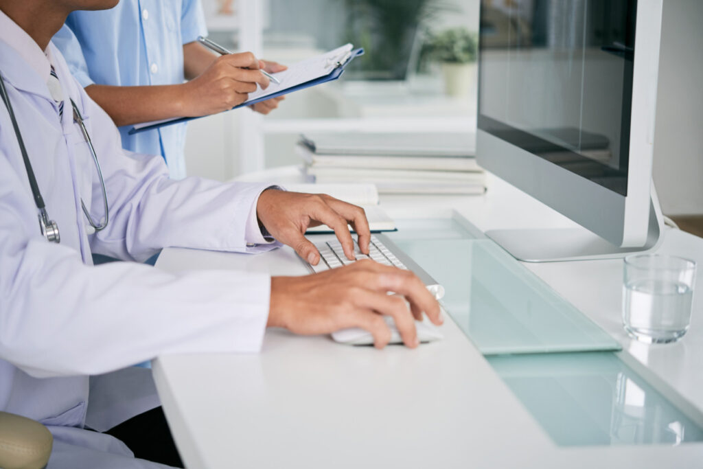 Platforma Informatică a Asigurărilor Sociale de Sănătate va fi oprită de vineri seara până luni dimineață