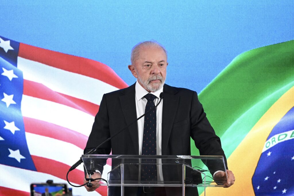 Președintele Braziliei spune că Trump vrea să „colonizeze” și să acapereze resursele țării sale prin amestecul în aleger