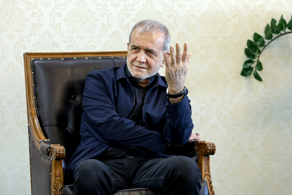 Președintele Iranului Masoud Pezeshkian susține că SUA trebuie să decidă dacă vor să încheie războiul