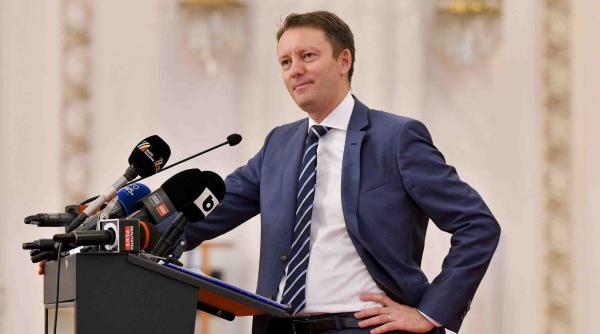 Premierul desemnat merge în Parlament în ciuda presiunilor PSD