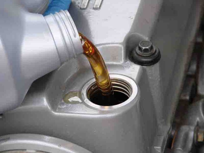 Profitul net al distribuitorului de lubrifianţi auto Star Lubricants, controlat de familia Silaghi din Cluj, a scăzut cu