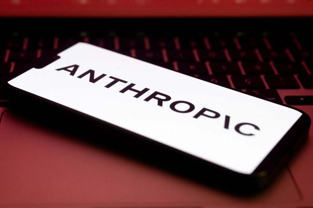 Reuters: Anthropic se pregătește de listarea la bursă. Compania ar putea ajunge la o valoare de peste 2.000 de miliarde