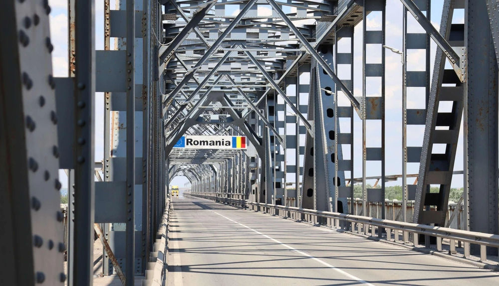 România elimină taxa de trecere a podului de la Giurgiu Ruse. Ministerul român al Transporturilor propune guvernului bul