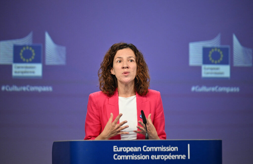 Roxana Mînzatu anunță lansarea Coaliției europene pentru alfabetizare: Rezultatele PISA din 2025 ne arată cât de gravă e