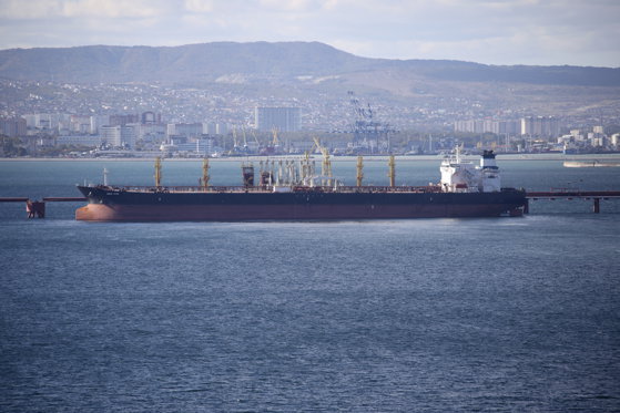 Rusia îşi pune „flota fantomă” sub propriul steag: Numărul navelor înregistrate la Moscova a crescut cu 36% pe măsură ce