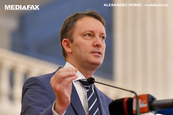 Siegfreid Mureşan, premierul desemnat, a depus la Parlament Programul de Guvernare şi nominalizările pentru ministere. C