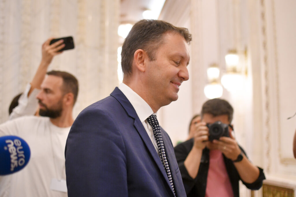 Siegfried Mureșan, întrebat despre Olguța Vasilescu și ”scrântitul limbii” din cauza numelui său: ”Mai bine și-ar trimit