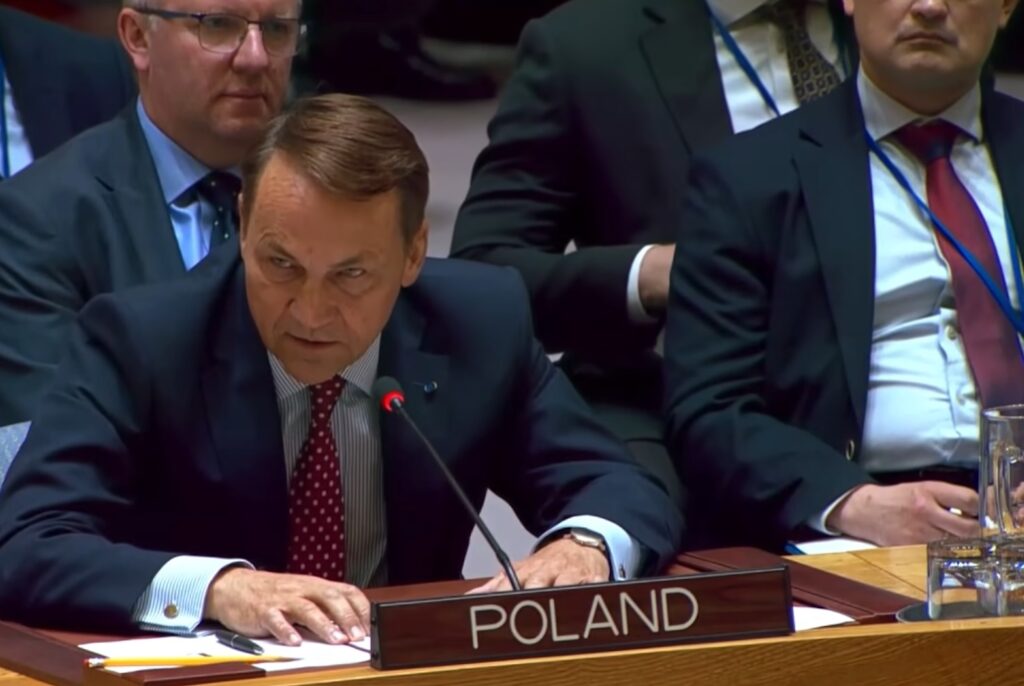 „Spune-i șefului tău: ajunge!” Momentul în care ministrul polonez de Externe îl confruntă pe Lavrov la ONU