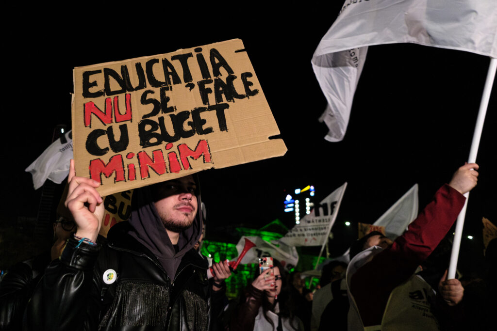 Studenții cer măsuri concrete pentru burse, transport și protecția tinerilor. Zece propuneri pentru guvernul Mureșan